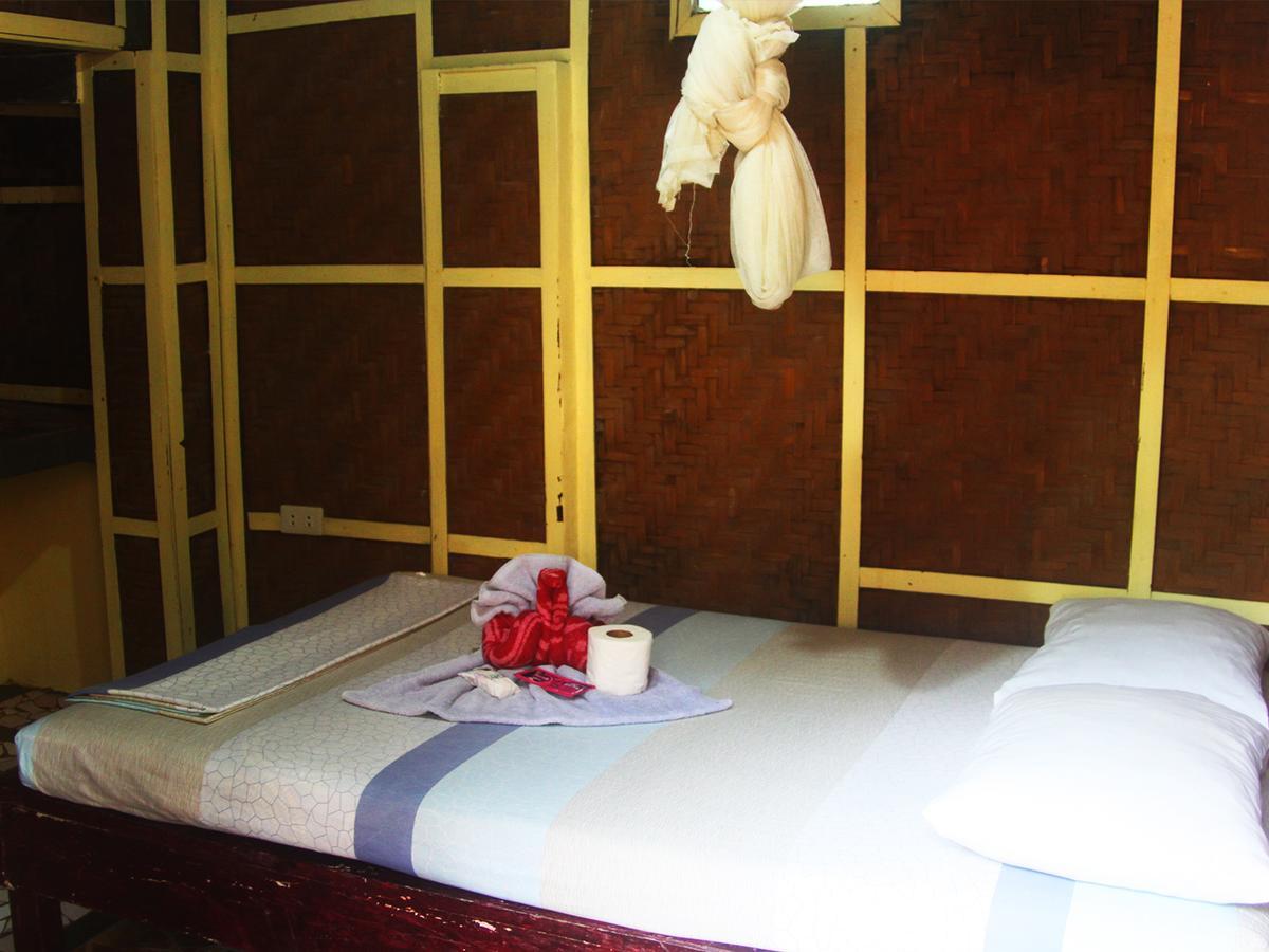 לובוק Stefanie Grace Paradise Inn מראה חיצוני תמונה